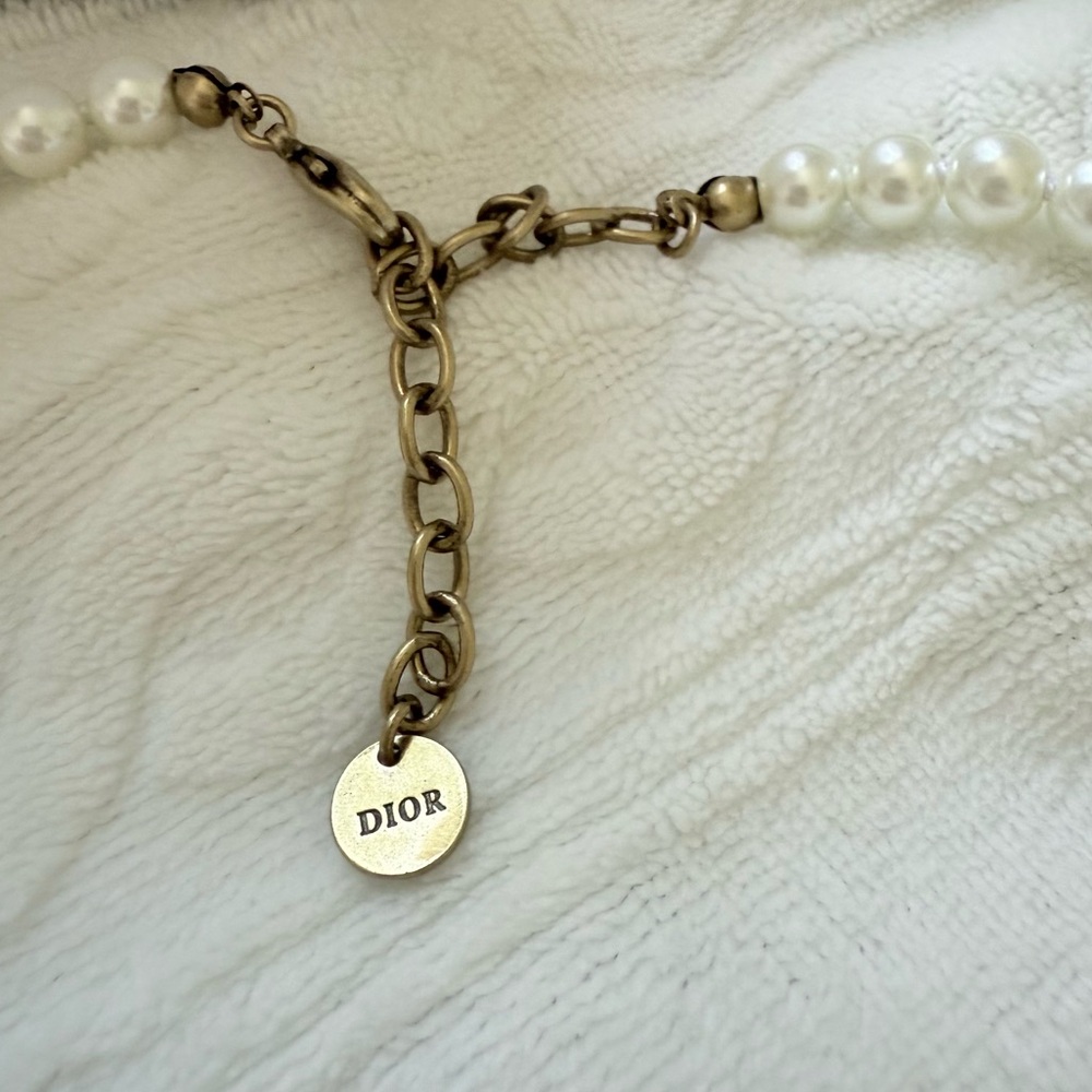 Dior Pearl and Gold Necklace - Picture 4 of 4